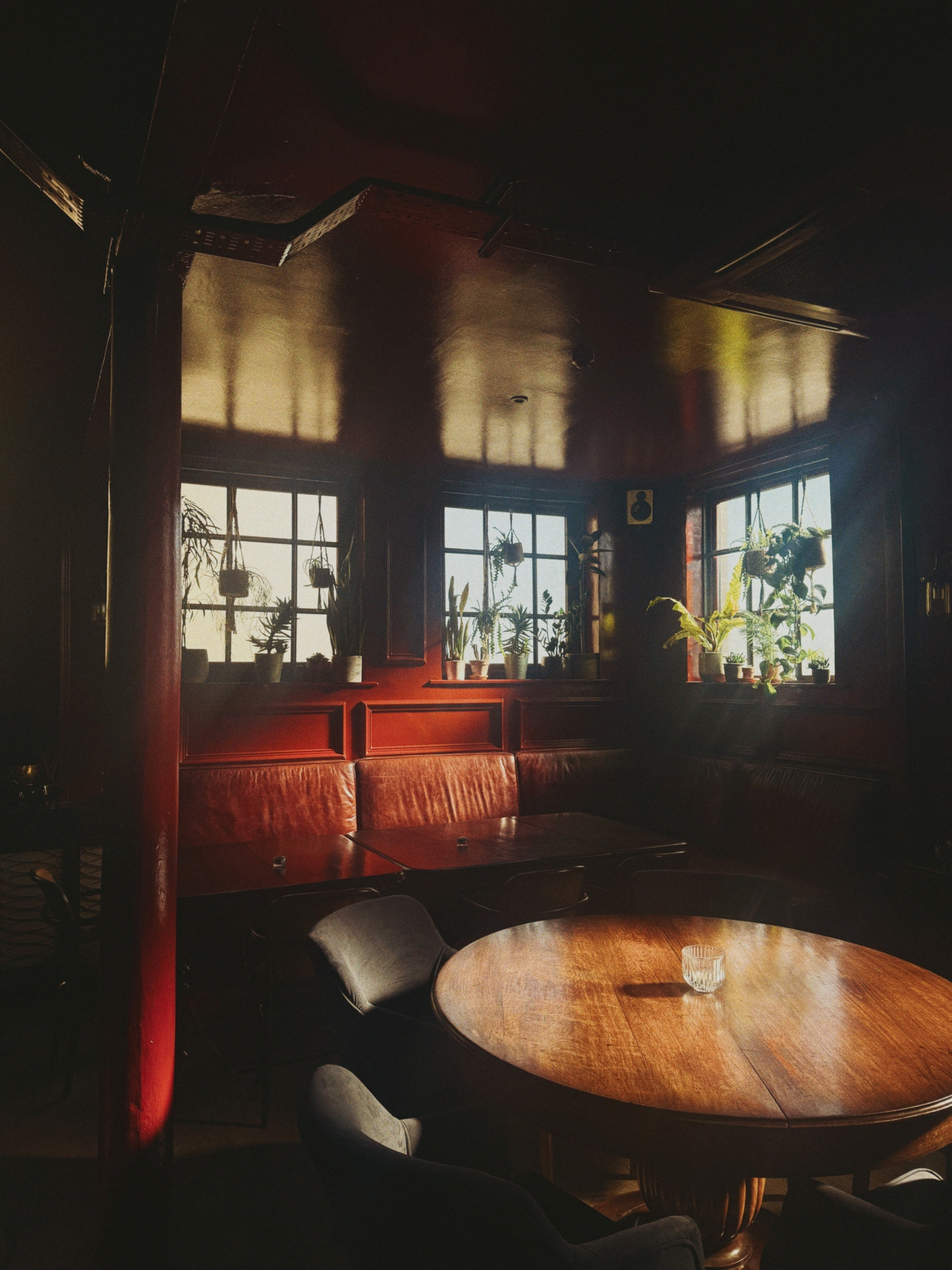 fivefourstudios bar hire, available for events, weddings & photography / film