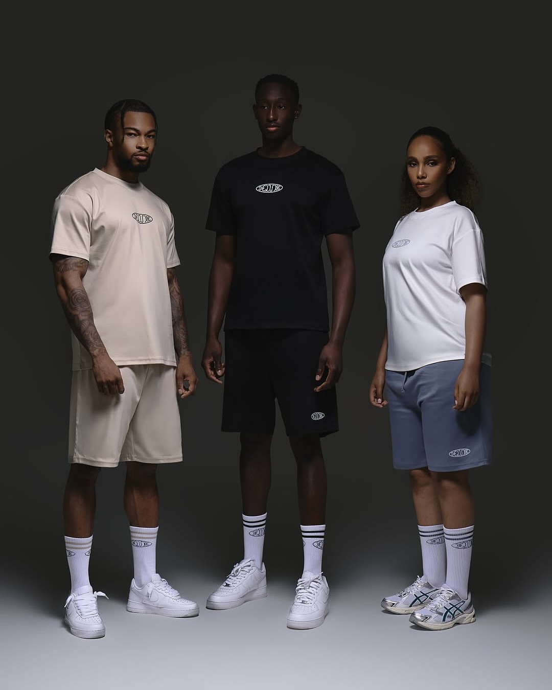 @1deluxelife in Studio Two ❤️‍🔥

@anniecarysphoto 
@shot.by.rosso 
@fromchants 
@yasminfox_creative 
@ms.mikal 
@1neekz 
@dxrico 

#fivefourstudios