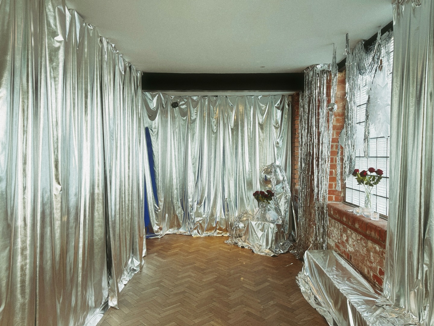 Party season has begun 🪩✨ …

@lisawestwell 
@gillythestylist 

#fivefourstudios